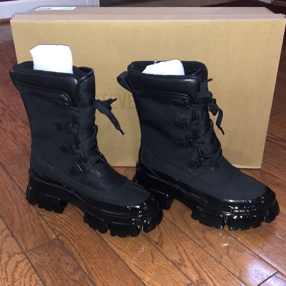 Steven Madden Trench Black Boots size 6.5